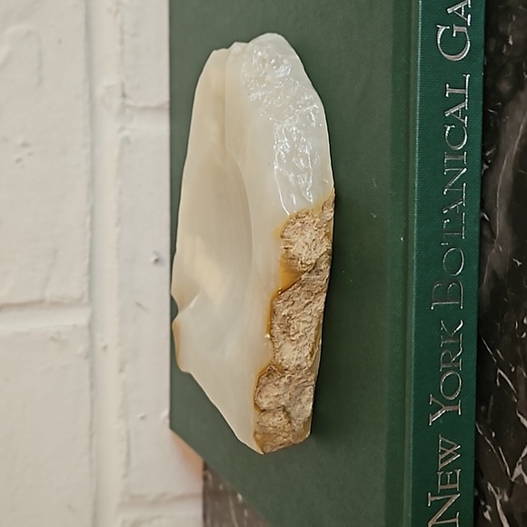 Vintage polished stone ashtray - Picture 4 of 6